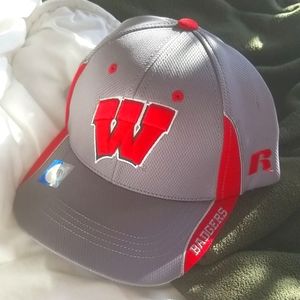 🇺🇦 NWT Licenced Wisconsin Badgers  Cap